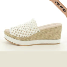 Load image into Gallery viewer, Nattiva AZ118 CROCHE