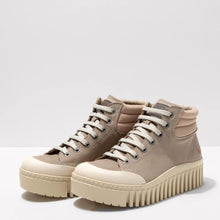 Load image into Gallery viewer, The Art Company | 1532 BRIGHTON