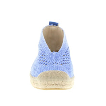Load image into Gallery viewer, Light blue woven shoe with beige sole on a white background