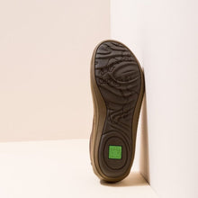 Load image into Gallery viewer, El Naturalista for men | Meteo NF67