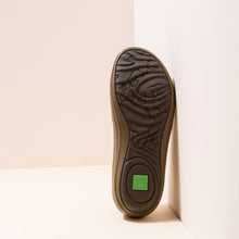 Load image into Gallery viewer, El Naturalista for men | Meteo N5750