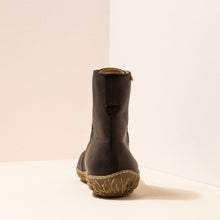 Load image into Gallery viewer, El Naturalista | Nido Ella 5448