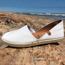 Load image into Gallery viewer, Verbenas | CARMEN