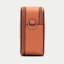 Load image into Gallery viewer, Hispanitas | Bolsos Shoulder Bag BV253839
