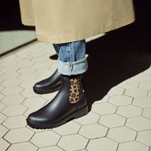 Load image into Gallery viewer, Verbenas | GAUDI Rainboots
