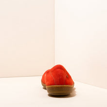 Load image into Gallery viewer, El Naturalista 5300 CORAL
